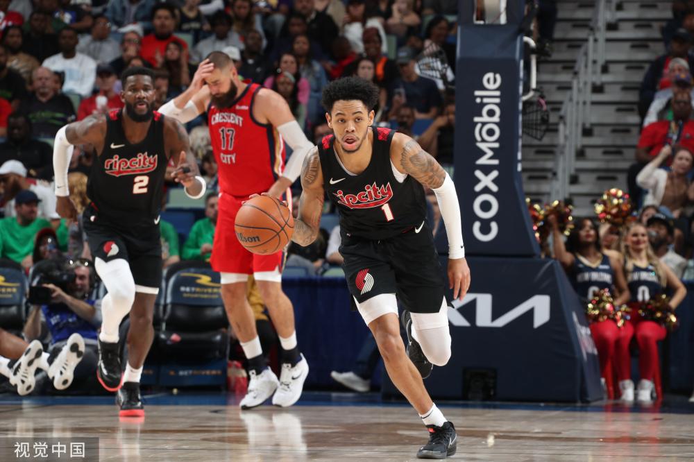 张帅的网球 张帅的网球